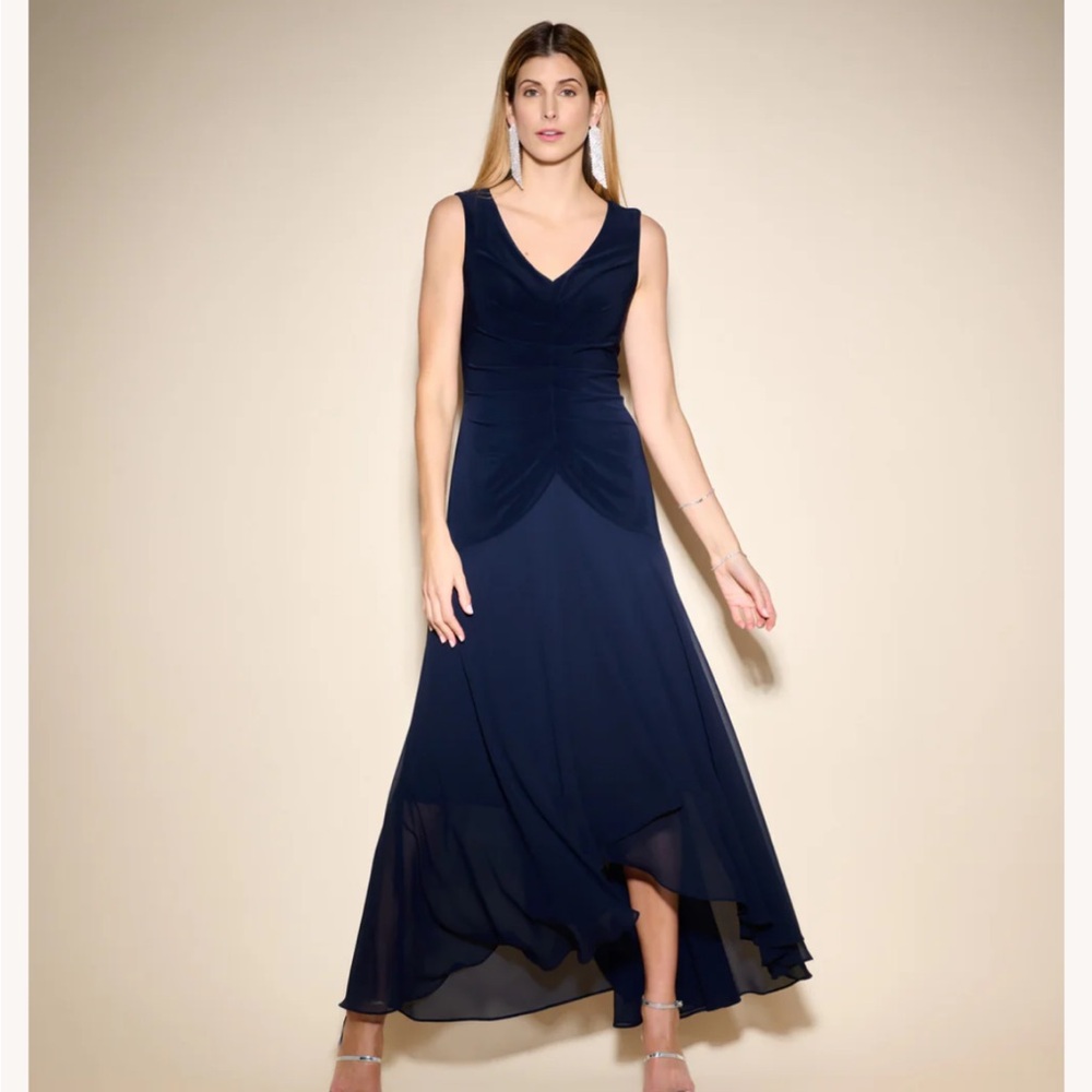 NWT Joseph Ribkoff Pleated High-Low Maxi Dress in black